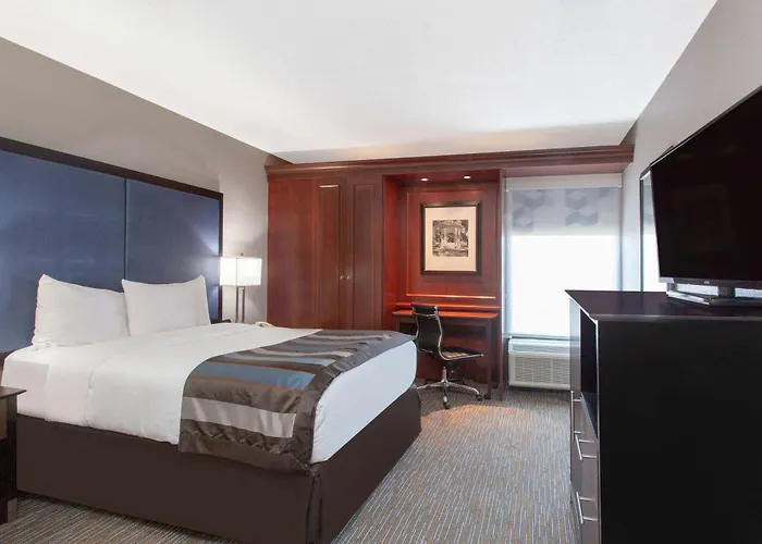 Wingate By Wyndham Charleston Coliseum 3*