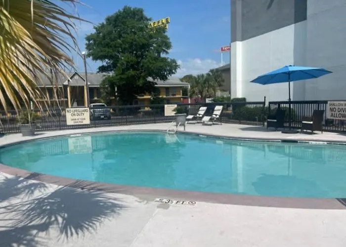Wingate By Wyndham Charleston Coliseum 3* North Charleston