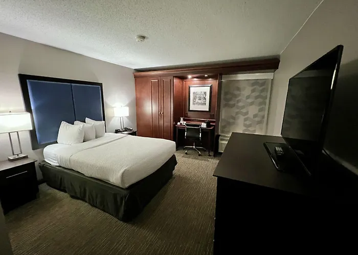 Hotel Wingate By Wyndham Charleston Coliseum North Charleston