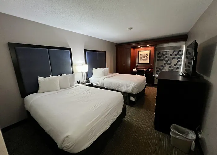 Wingate By Wyndham Charleston Coliseum Hotel 3*