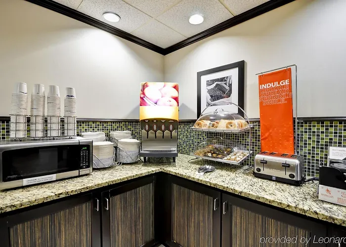 Wingate By Wyndham Charleston Coliseum Hotel North Charleston