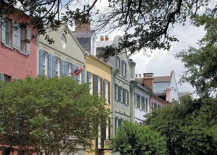 Wingate By Wyndham Charleston Coliseum Hotel 3*